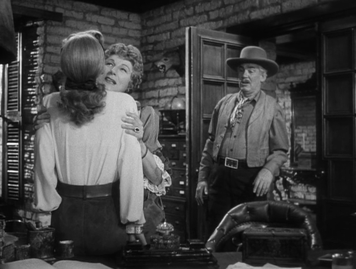 The Furies (1950) DVDRip.Dual.mkv_snapshot_00.54