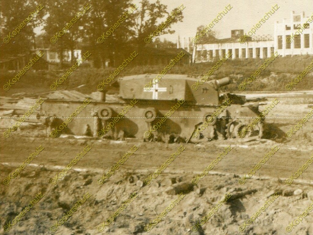 Foto, Wehrmacht, zerstörtes Stug, Sturmgeschütz in Malyn, Ukrain