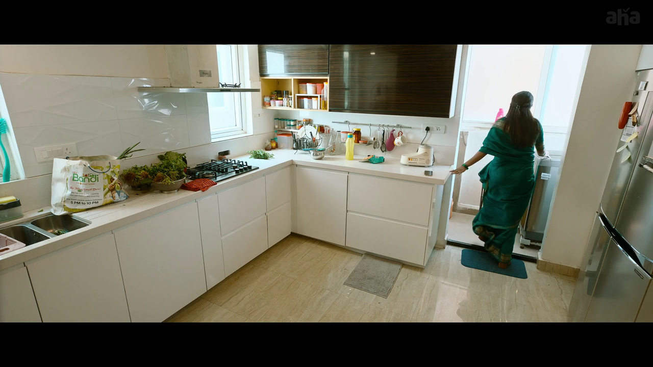 vlcsnap-2025-04-21-19h32m54s691