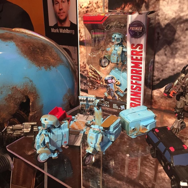 C4-Xg3mWEAU1mVd__scaled_800