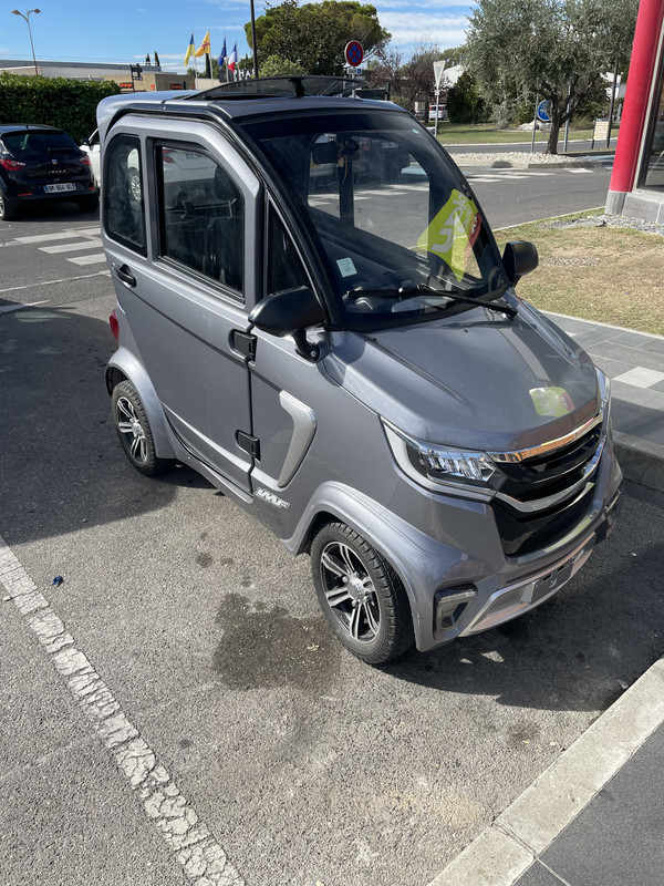 FD8B3EBF-AAA6-4C48-9BF6-9EC1E333FA40