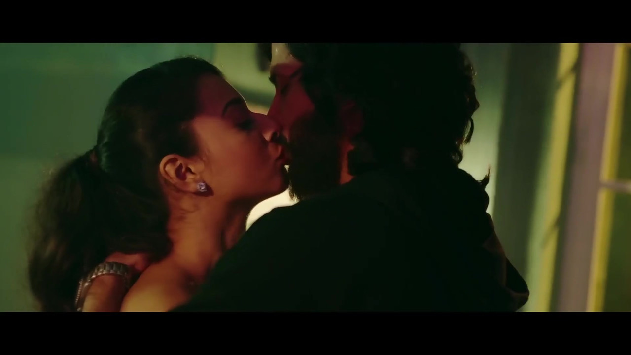 [Image: Dark-SCENE1-143.jpg]