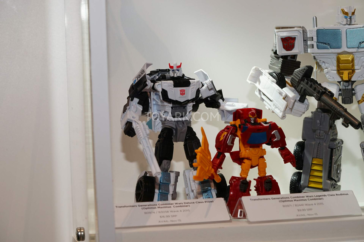 SDCC2015-Hasbro-Transformers-Combiner-Wars-003