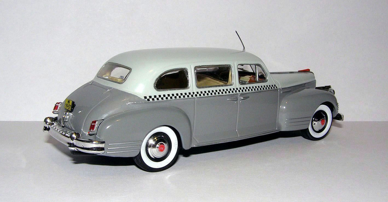 1948 ZiS-110 (140) Taxi (IST for DeAgostini ALL#25) 2