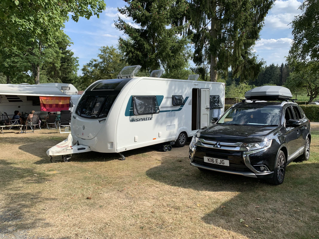 3124F5B7-5767-4DED-85BB-FB4E1A341C46