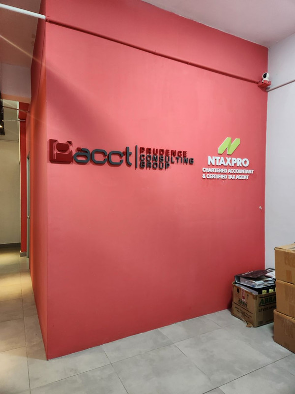 Pasukan Ntaxpro bersama klien