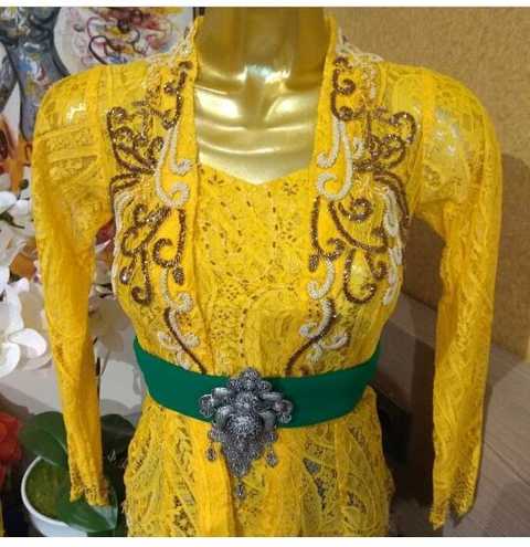 Seragam Kebaya Brokat