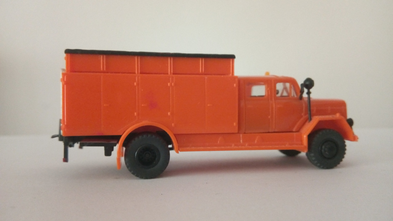 Mache (9226)