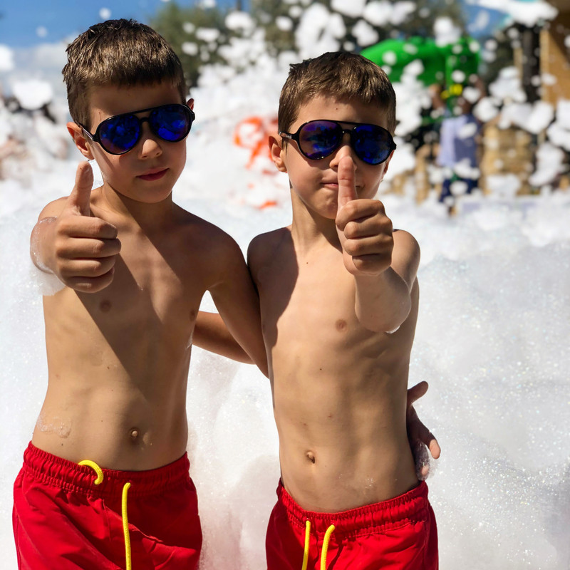 6334D30D-9AE5-443F-BFD4-01FA2B94B6A5