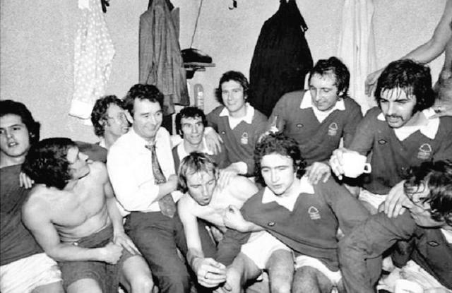 [Image: Nottingham_Forest_celebrate_their_1-0_vi...am_Hot.jpg]