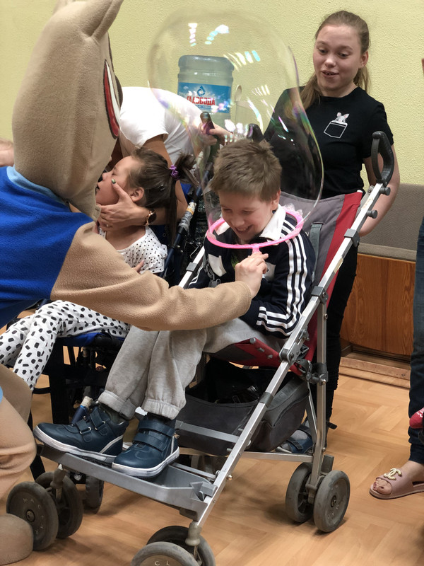 3EC09A10-7049-41B4-85A9-616C47F4A26B