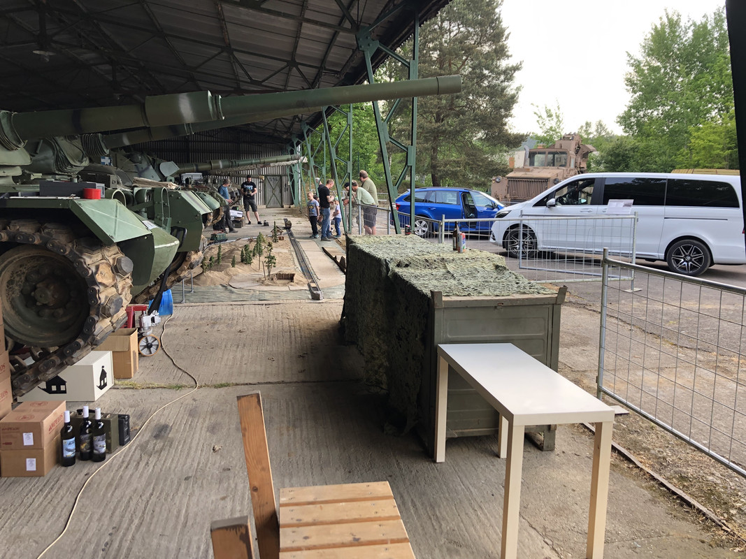 18A80B5F-17B1-4D7B-8854-13CC92F9DBD4