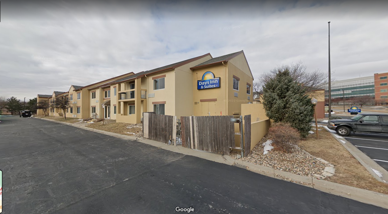 Days in to Apartments