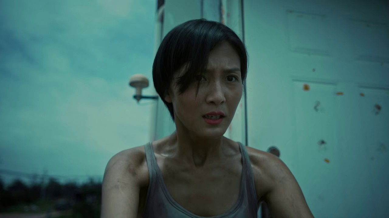 Screenshot of Kuang Bao Ju Xi - Crazy Lizard  [ORG Hindi] (2024) &bull; Hindi, Chinese Dual Audio on MovieLinkBD