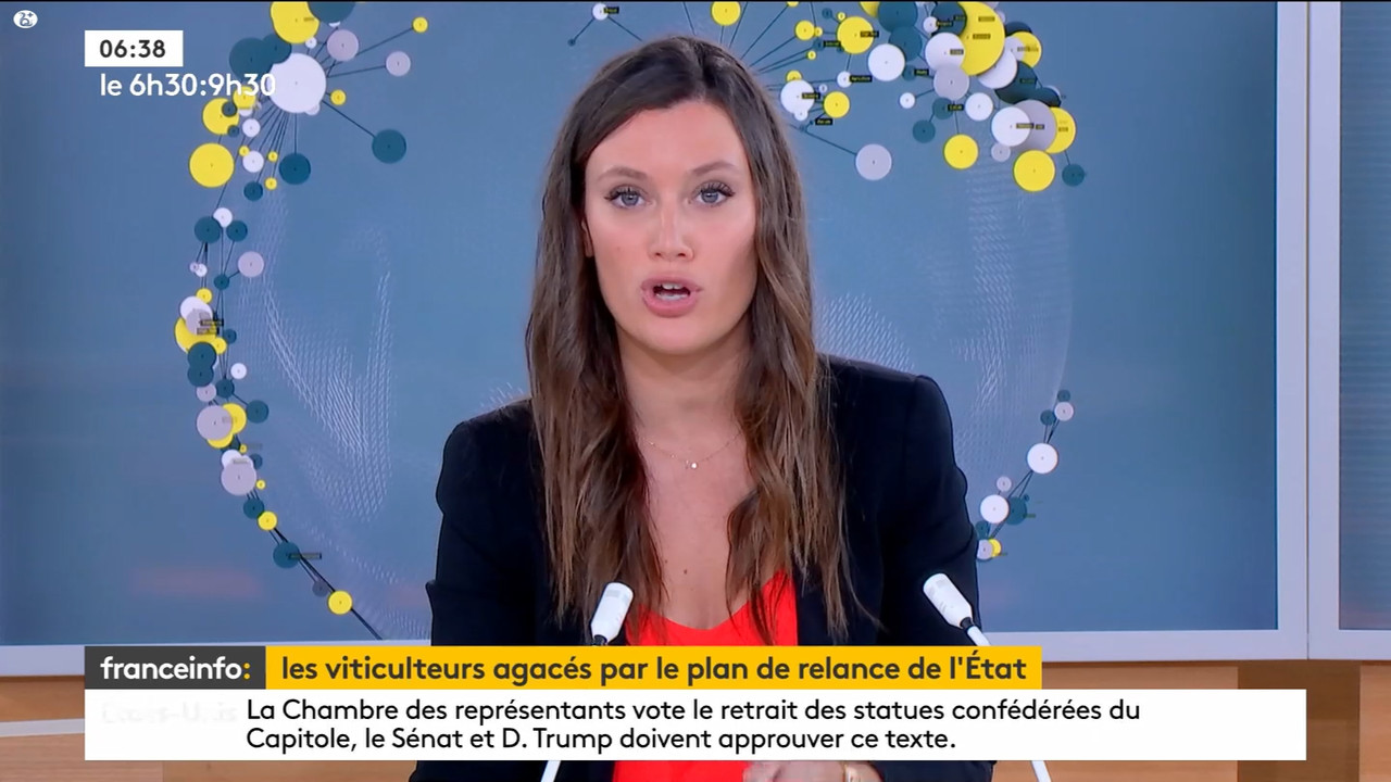 23 July - 05.29.00 - 9h30. Entre JT, chroniques, invités et revues de p....ts_snapshot_00.15.11.011