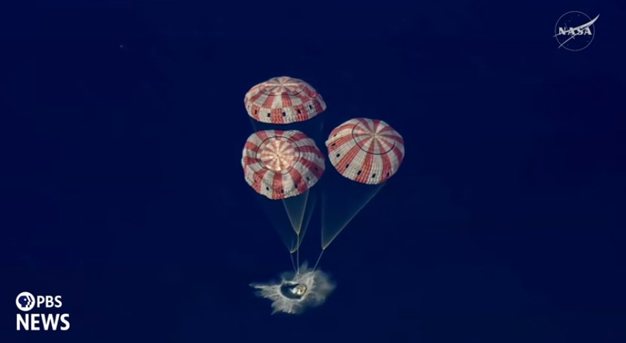 Artemis-II-Integrity-Splashdown.jpg