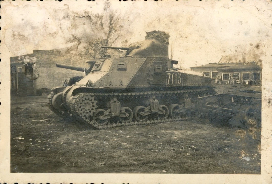 WK2 Foto Wehrmacht Soldaten amerikanischer M3 Lee Panzer Beute