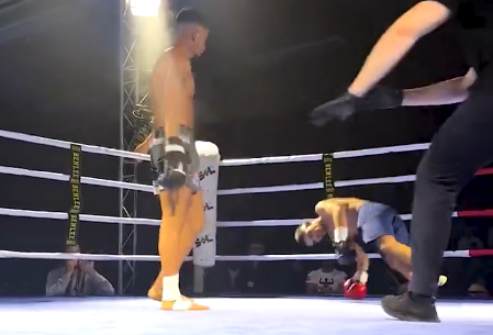 Тежък нокаут с хед кик на кикбокс събитие в Германия