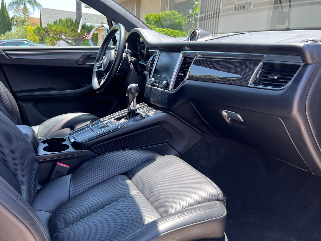 Vehicle thumbnail 15