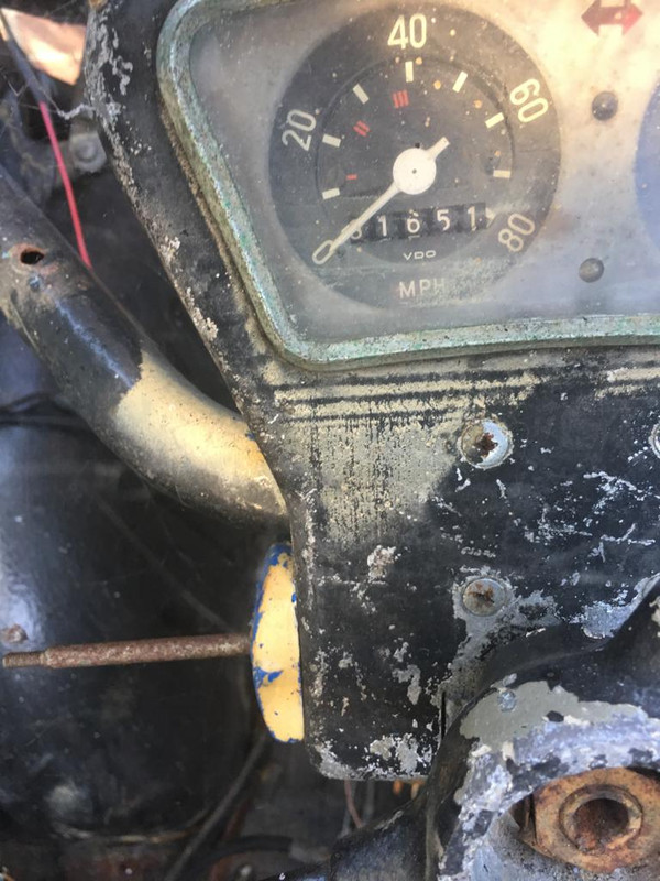 FF8B5DE8-1AD6-443F-921A-FBF2E8E42276