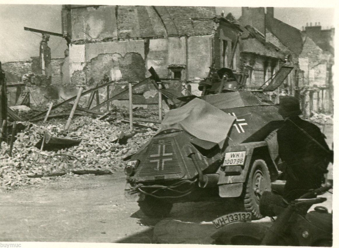 PANZER KETTENFAHRZEUGE GESCHÜTZE BEUTE PANZER