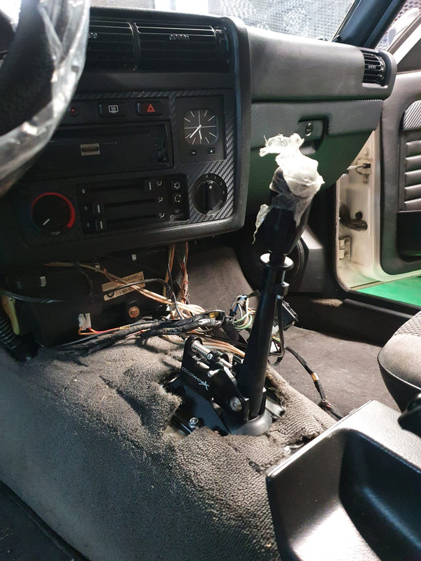 52AFC261-1EA3-4753-A714-17FF579F215D