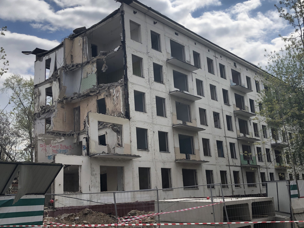 E51A37E0-31F1-4823-8B96-025925B8155B