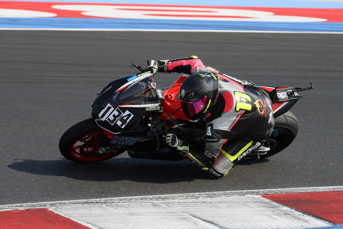 65E9D969-24FC-4873-B8D2-BF2F70082213