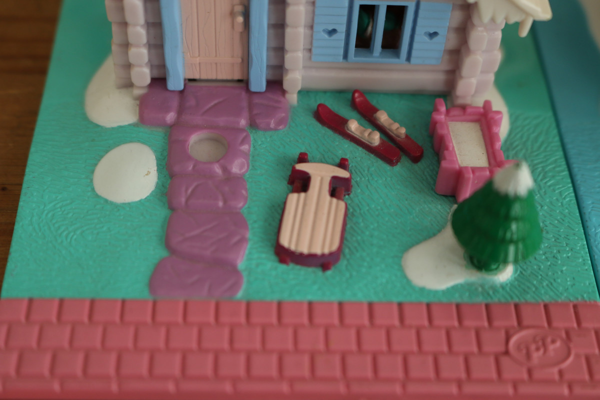 1993 Ski Lodge Yellow vergelijking  (6)