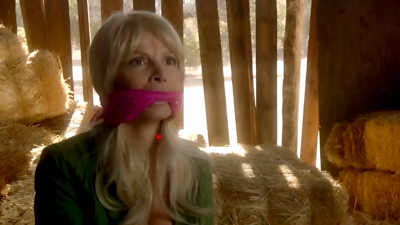 Agnes-Nicole Winter 7 - The Gold & The Beautiful 2009