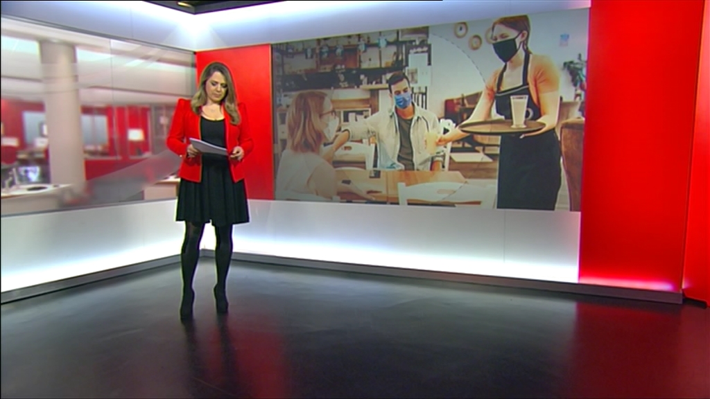 01.27 - 18.30.00 - This Is BBC One HD. Please switch over to BBC One.ts_snapshot_17.17.502