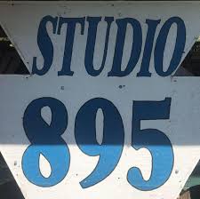 895.jpg