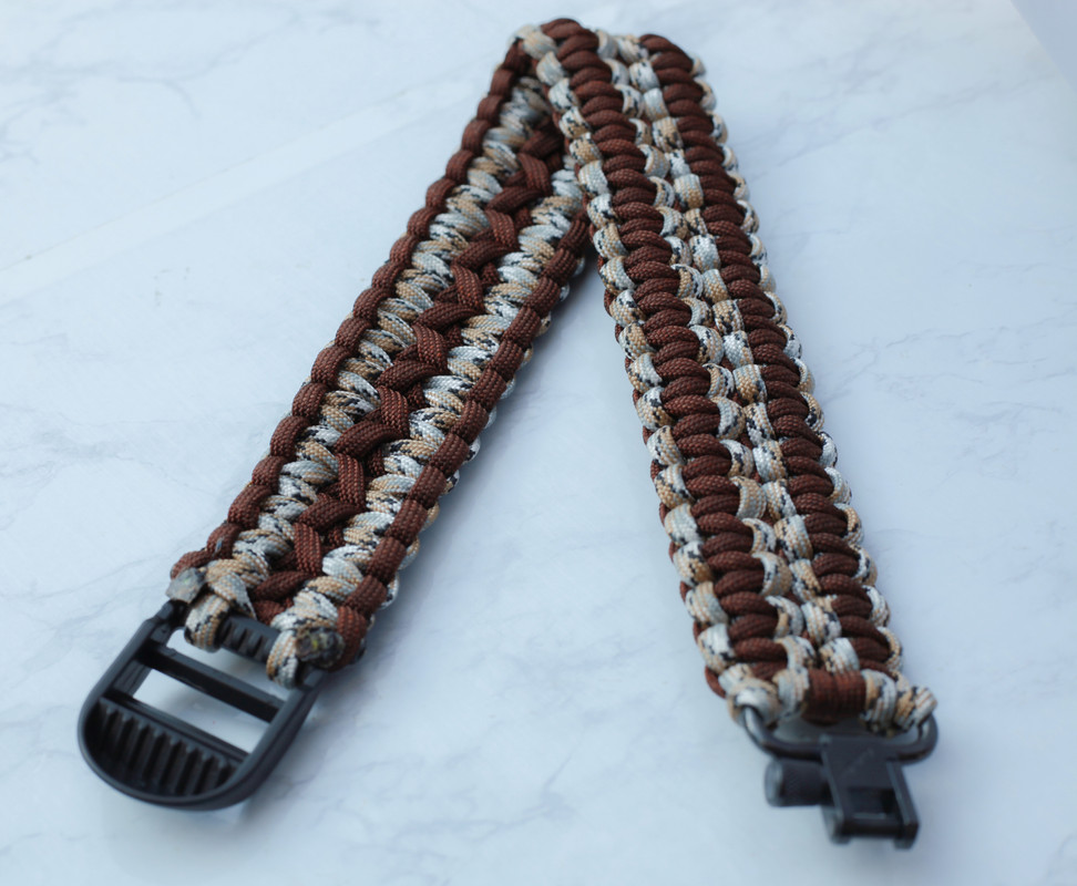 Paracord designs The Hunting Beast