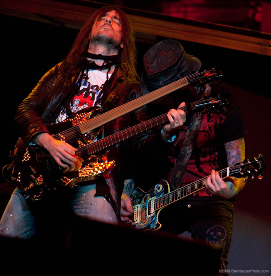 ron-dj-ashba03.jpg