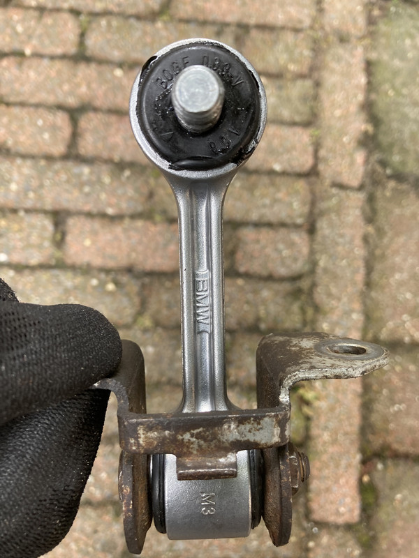 56D3B320-2B39-4DF2-A482-3B3DB850648C