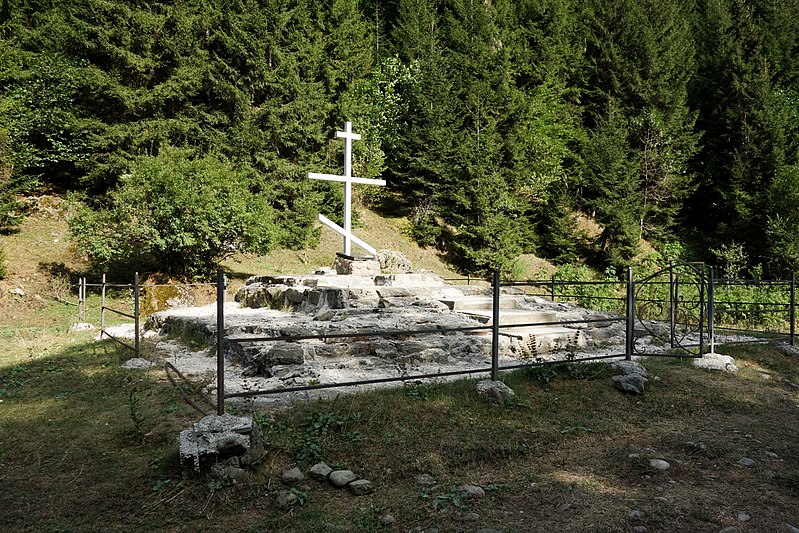 800px-George_Alexandrovich_Romanov_deathplace (1)