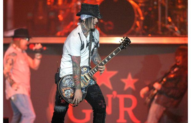 dj-ashba02.jpg