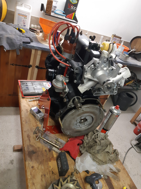 163804603469721451311175803709