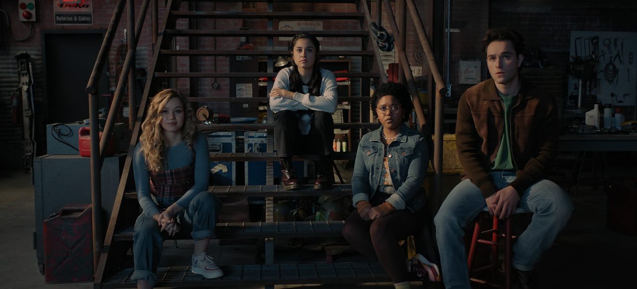 Stargirl.S02E03.Summer.School.Chapter.Three.1080p.10bit.AMZN.WEB-DL.DDP5.1.HEVC-Vyndros.mkv_snapshot