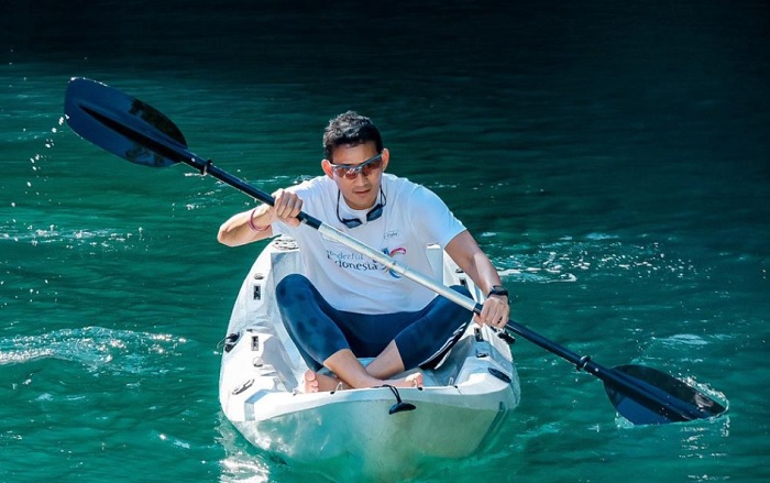 Sandiaga Uno saat mengunjungi gugusan Pulau Tawale, Halmahera Selatan, Maluku Utara pada Sabtu (26/11/2022).