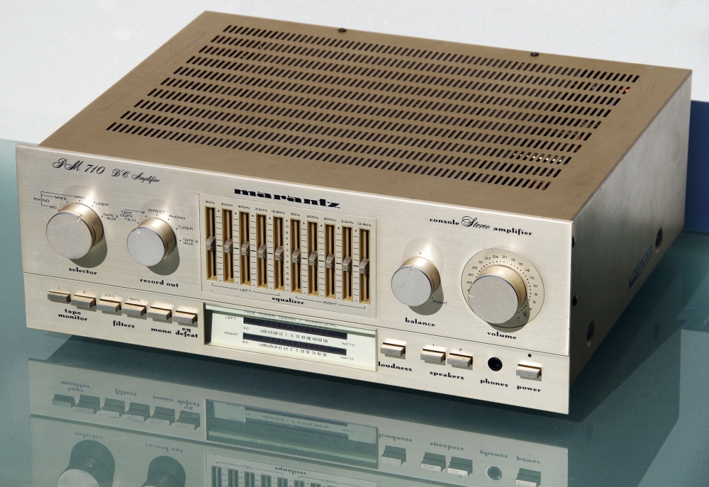 [Bild: Marantz-PM710-2.jpg]