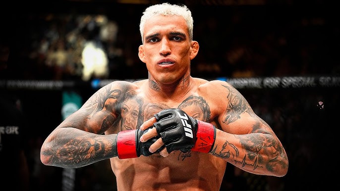 Чарлз Оливейра е единственият боец на UFC, спечелил над милион долара от бонуси 