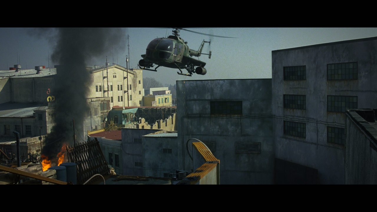 The.Expendables.2.2012.2160p.UHD.BDRemux.TrueHD.Atmos.HDR.DoVi.Hybrid.P8.by.DVT.mkv_snapshot_00.05.1