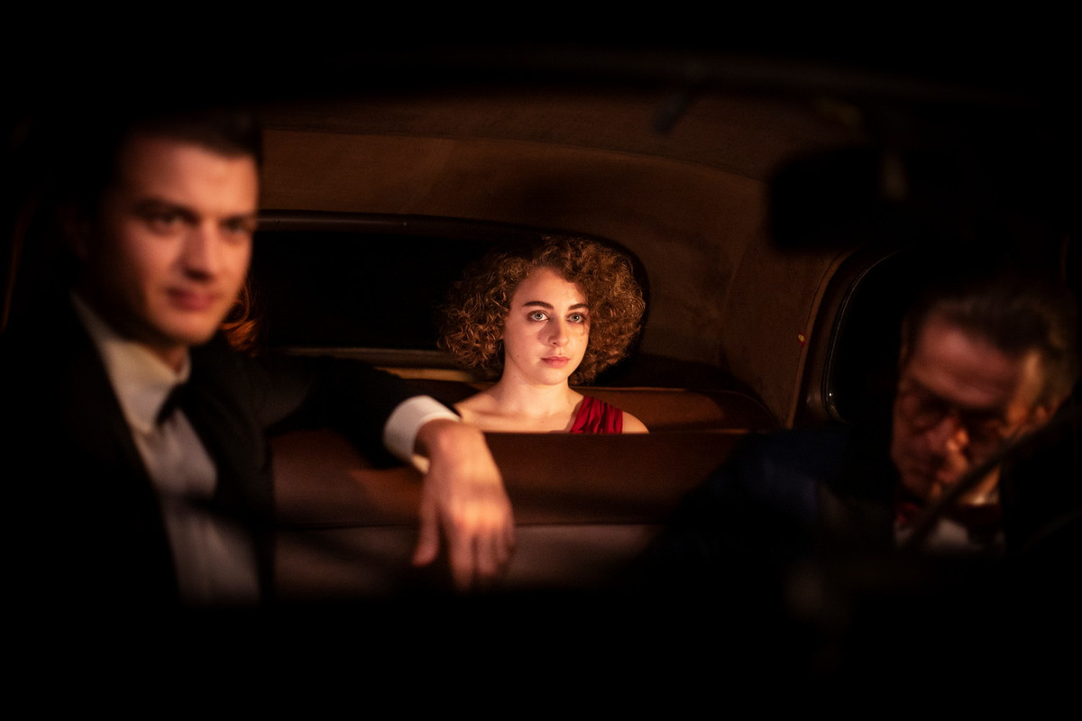 "Finalmente l'alba", trailer del film di Saverio Costanzo