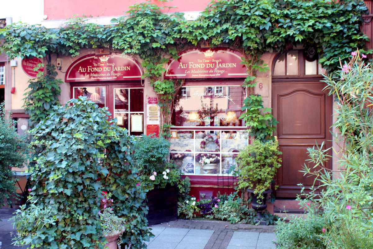 red-garden-doors.jpg