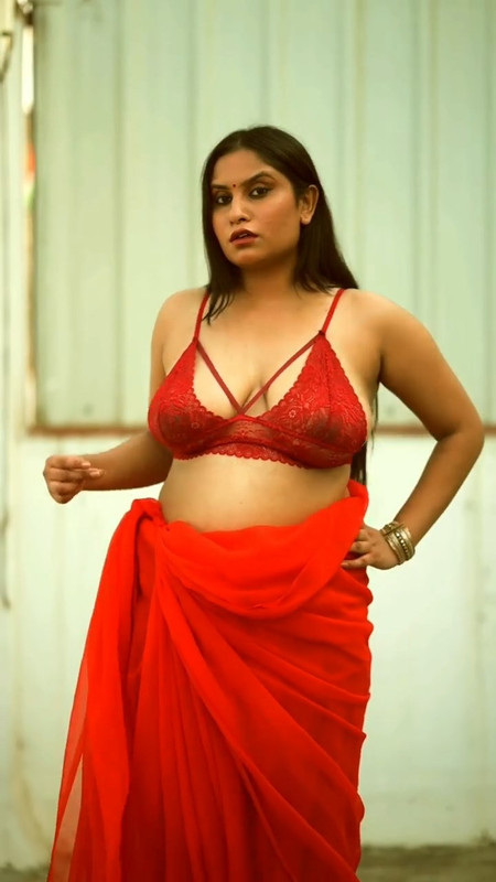 desi hot aunty black nipple through red bra and costume.mp4_snapshot_00.04.789