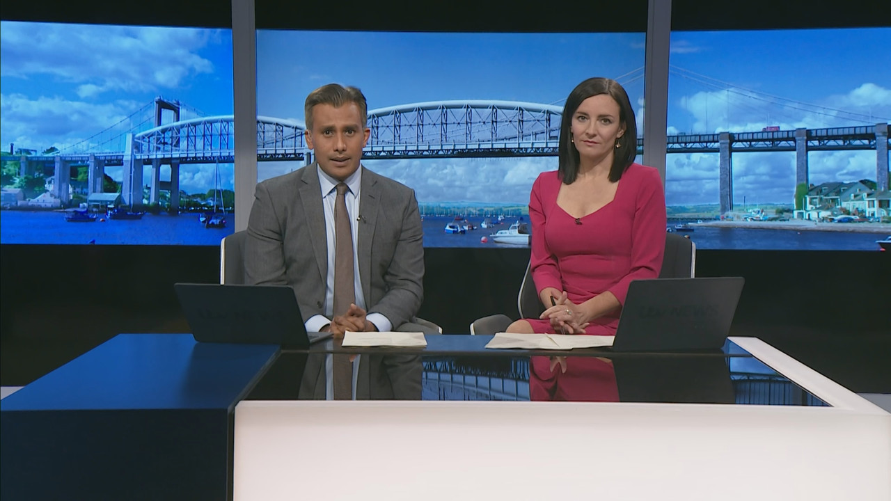 07.26 - 18.00.01 - ITV News West Country. Breaking news and current s....ts_snapshot_02.06.677