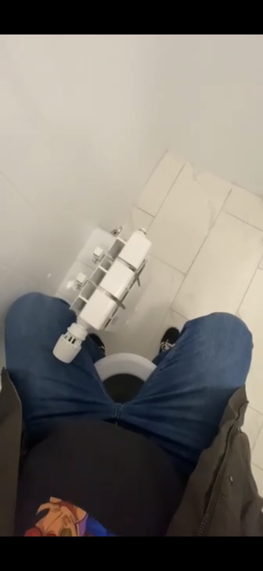 65F538F2-C0EB-4115-8657-97A3E305204B