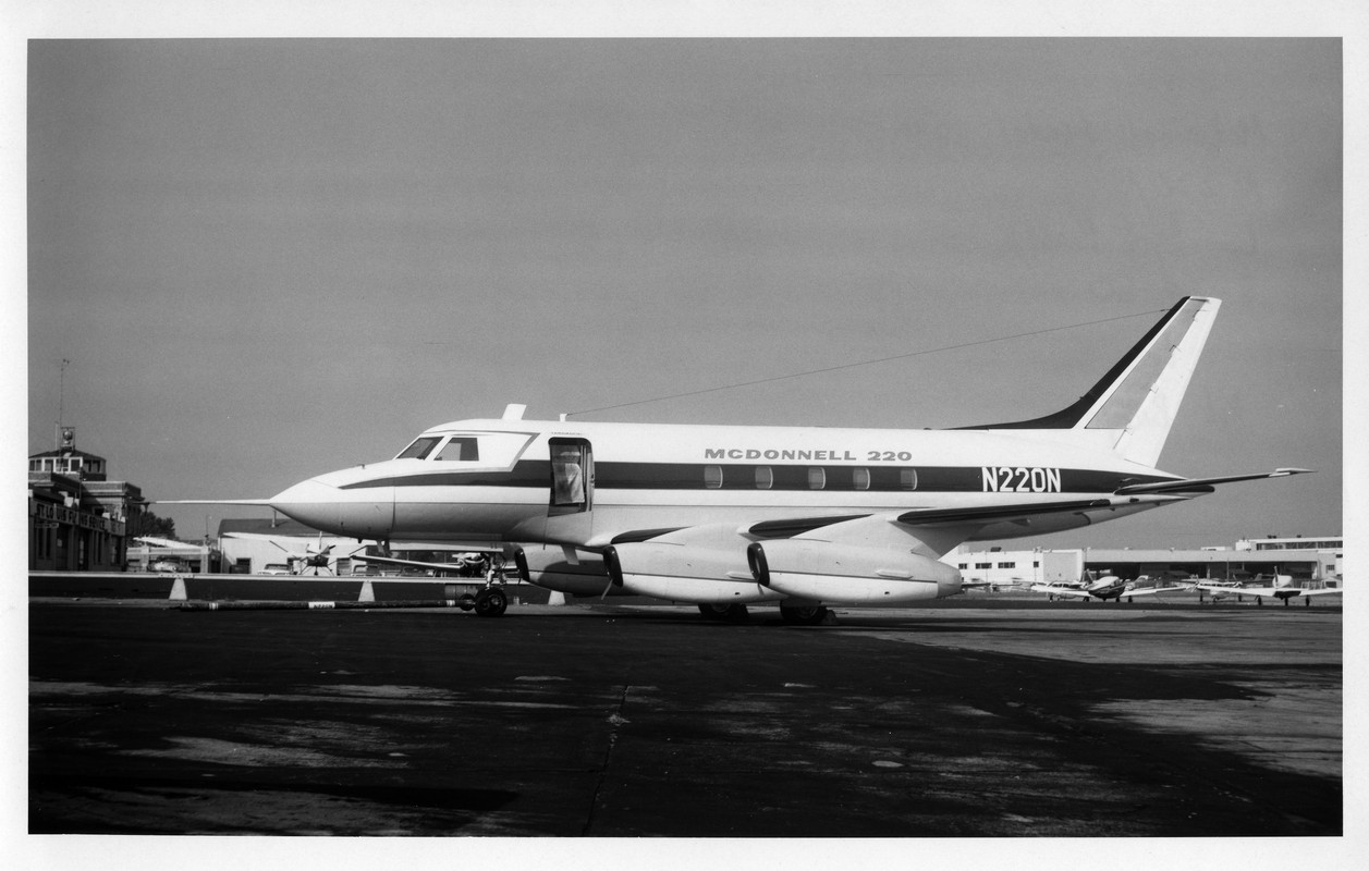 5 McDonnell Model 220 N220M Lambert Field Aug-24