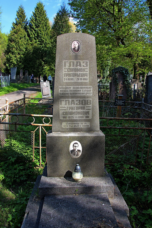 Nadgrobok-na-mogili-G-Glazova